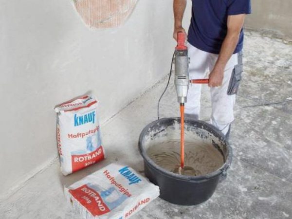 Як правильно розводити фінішну шпаклівку?